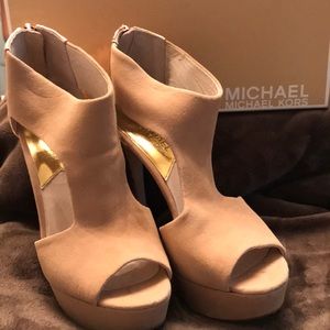 Platform heels